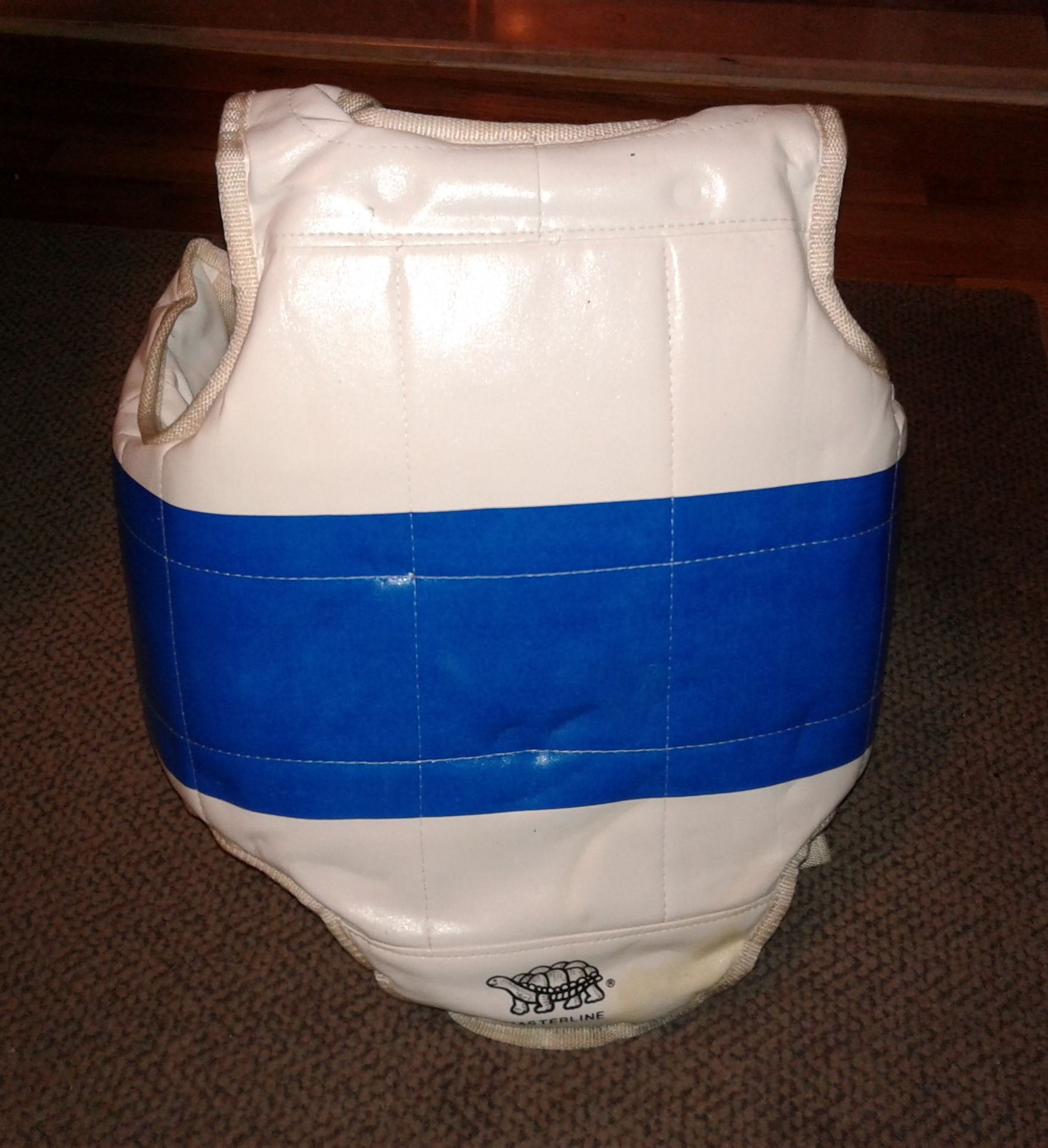 Masterline Martial Arts MMA TKD Karate Sparring Chest Protector Masterline sz L