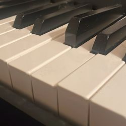 Yamaha piano