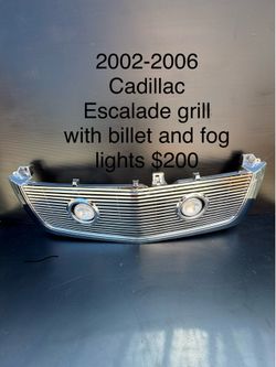2004 Cadillac Escalade grille