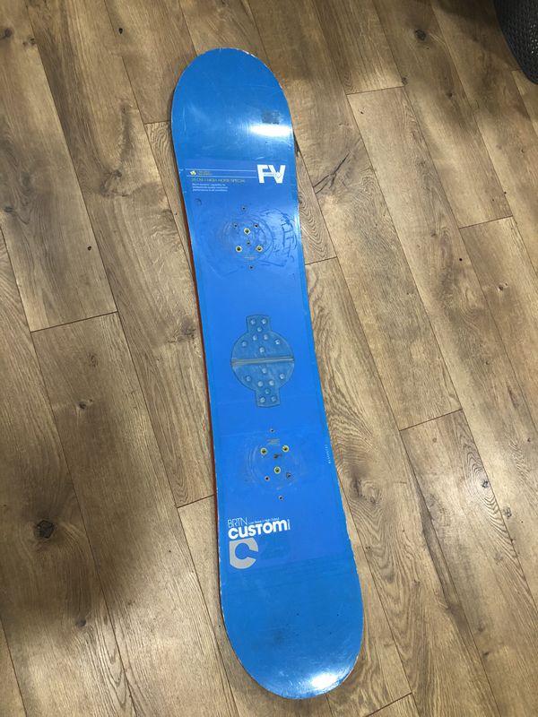 Youth Burton 125cm Custom Snowboard for Sale in Lynnwood, WA OfferUp