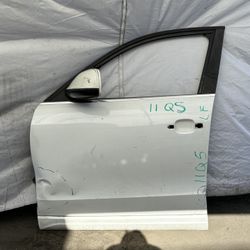2011 Audi Q5 Left Front Door 