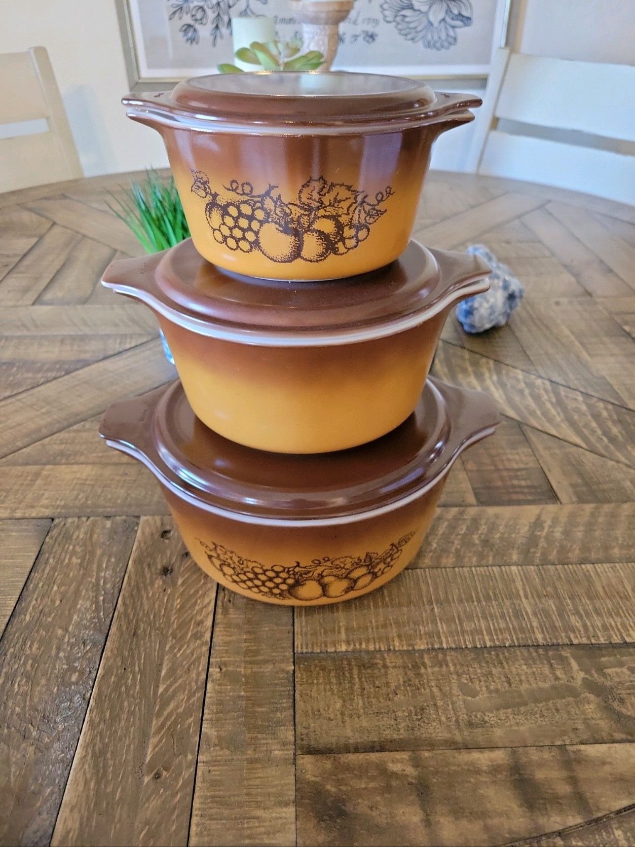 Vintage Pyrex old Orchard Casserole Set With Lids