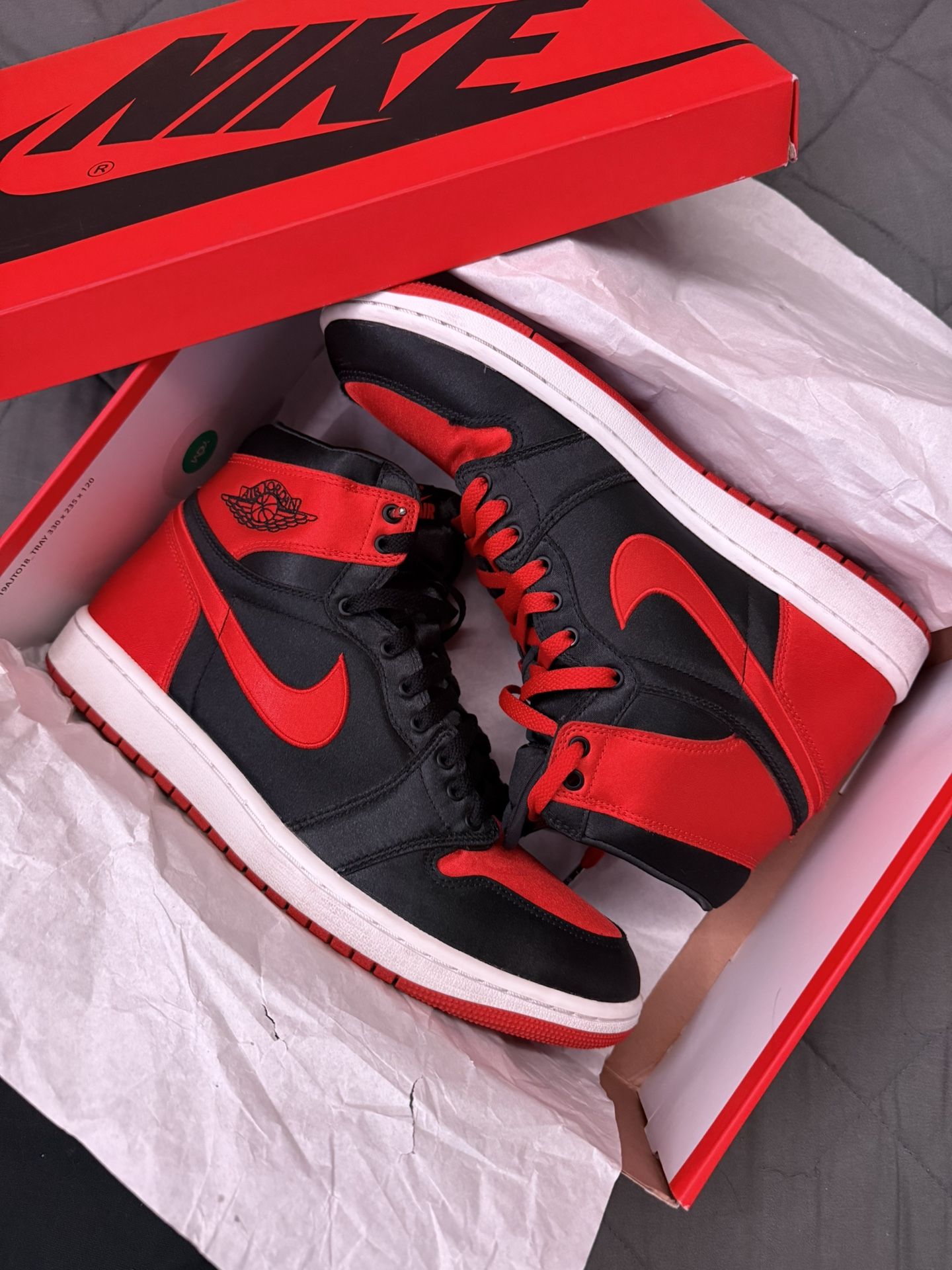 Jordan 1 High Satin Size 10 Men’s