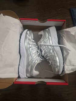 Boy's  Nike V5