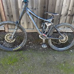 Iron Horse Down Hill Mtb SEND OFFERS!!