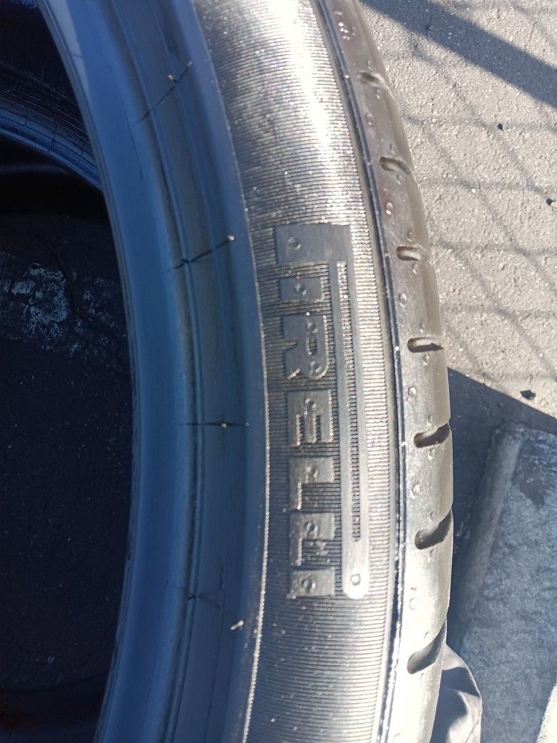 2 Llantas 275 35 R22 Pirelli Pzero