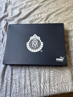 Chivas mundial de clubes jersey size is large