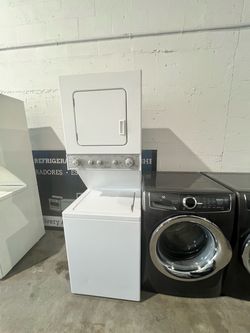Whirlpool Stacked Washer Dryer Unit