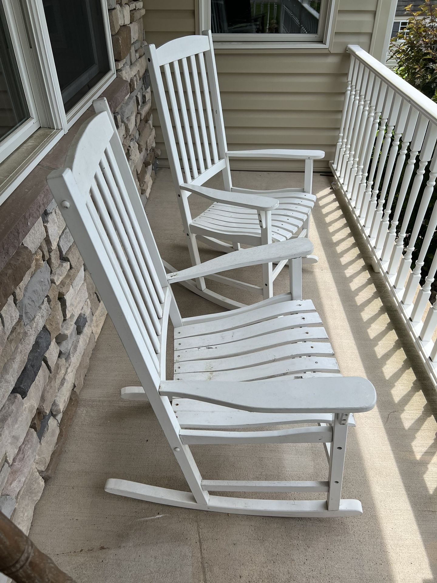 2 Rocking chairs