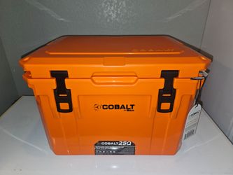 Brand new Cobalt 25L cooler