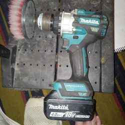 Makita 1/2" Hammer Drill Brushless W A 4.0 Battery 