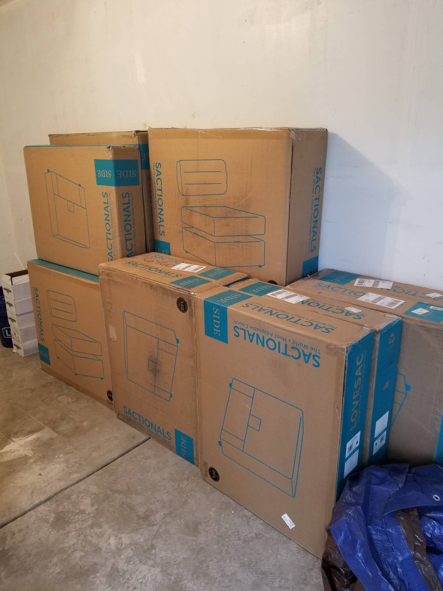 Brand new in box LoveSac Sactional 5 seats 7 sides