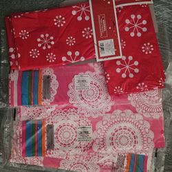 Table Covers + Oversized Gift Bags