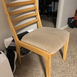 Cushioned Maple Wood Chair