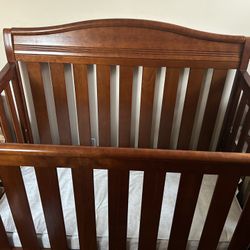 Baby Crib 