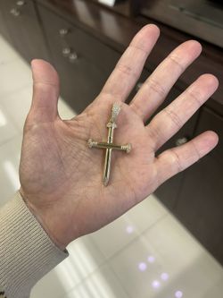 Pendant Yellow Gold 14k. Crucifix Nail
