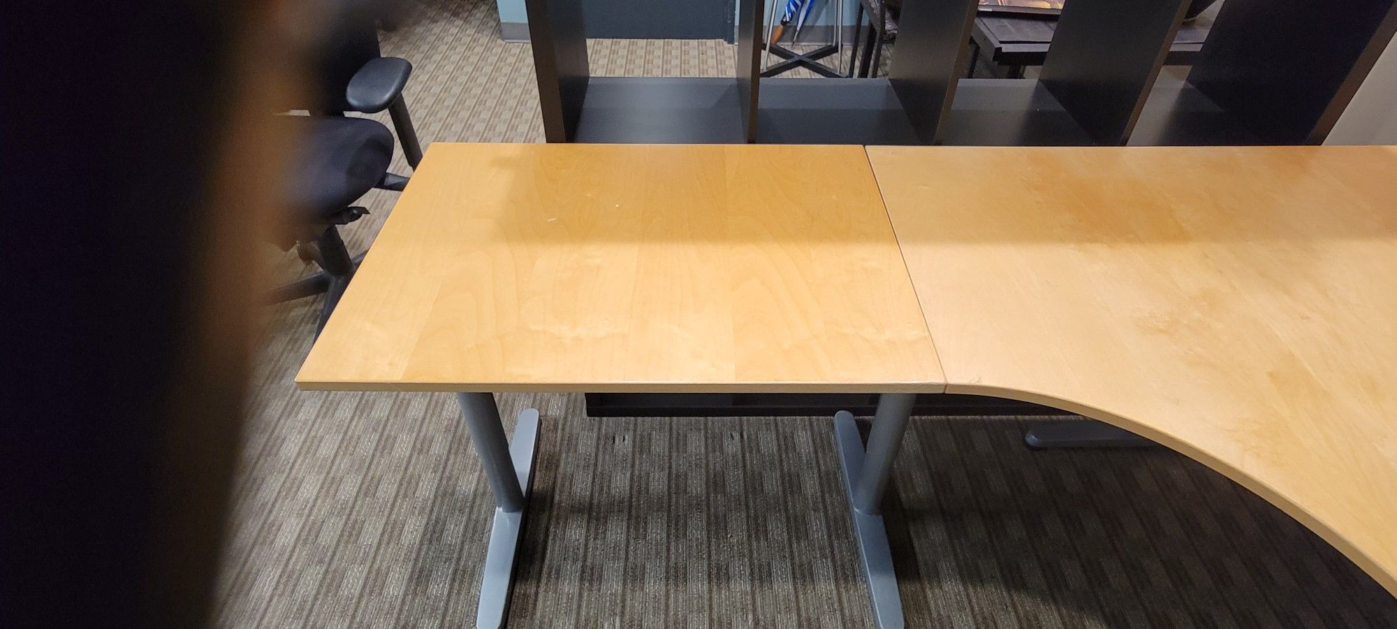Ikea Office Desks And Rolling Drawer Units
