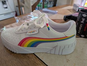 Size 6. Puma women's pride limited edition sneakers
