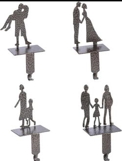 KUZOO 4 PACK HOLIDAY FAMILY CHRISTMAS STOCKING HANGERS/ HOOKS - BRAND NEW