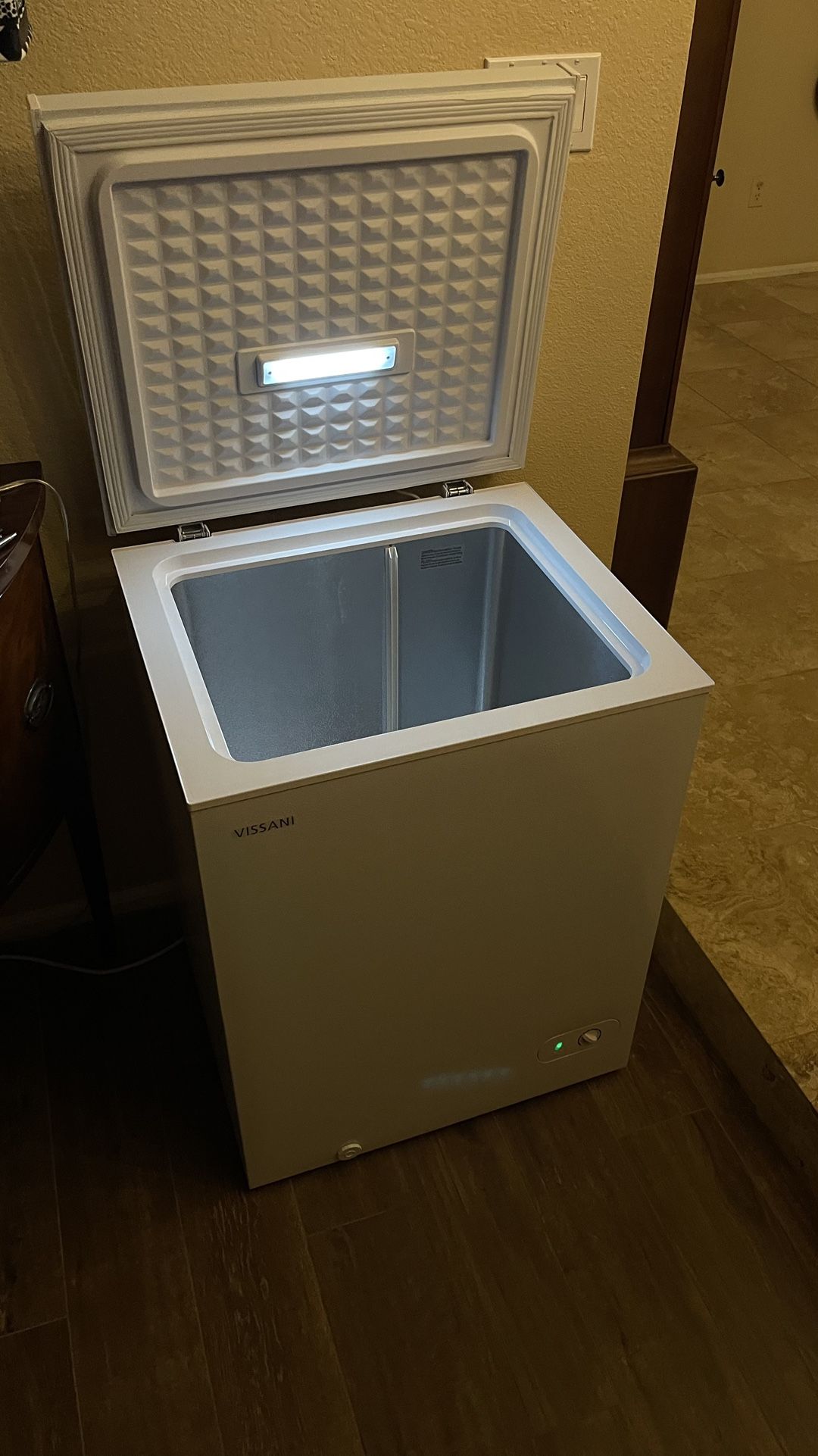 5.0 cu. ft. Manual Defrost Chest Freezer with LED Light in White Garage Ready