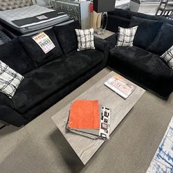 Black Sofa & Loveseat $1399🖤👀