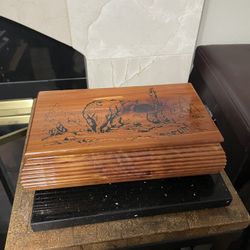 Great Smoky Mountains Cedar Wood Hinged Trinket Box Mama Bear with Cub 9.75”x 5.25”x 3”