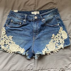 almost famous shorts