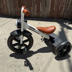 Tricycle 