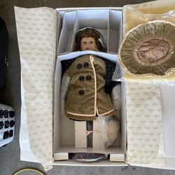 LENNOX porcelain Doll