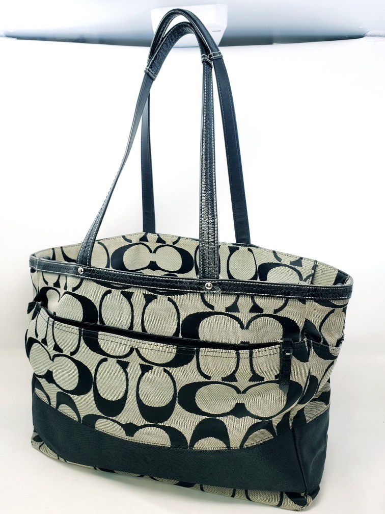 COACH Tote/Diaper Shoulder Bag XL Black/Tan Monogram Travel Purse  M0976-F13803 for Sale in Hayward, CA - OfferUp