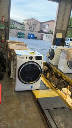 GE Electric Dryer And Washer Set