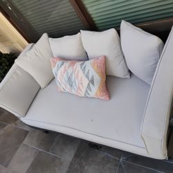 Clean Outdoor Daybed 