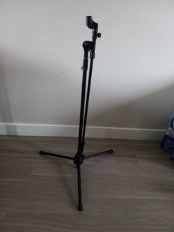 Tri pod