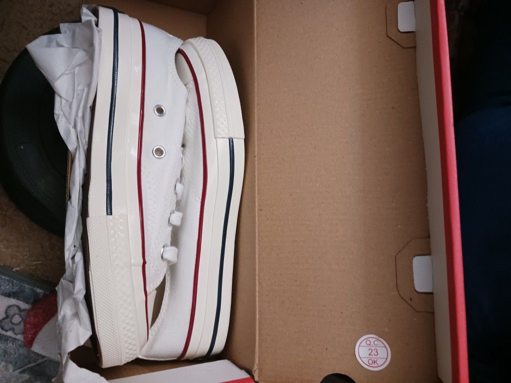 Converse Size 3