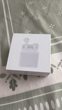 Wireless earbuds