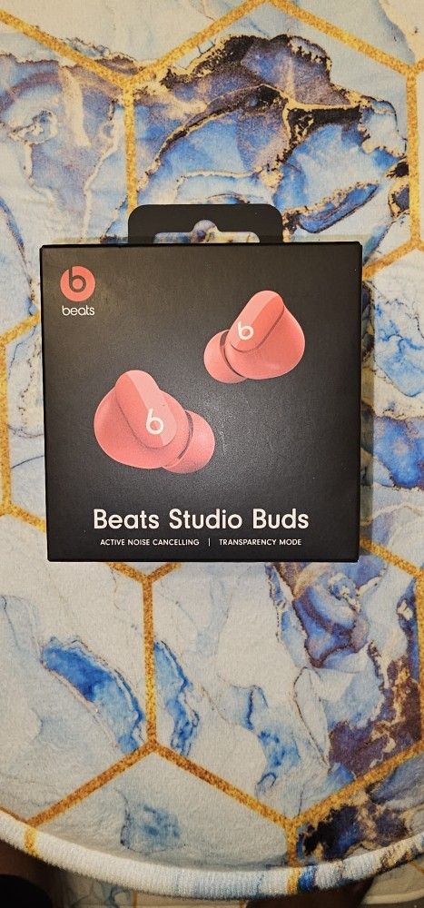 Beats Studio Buds 