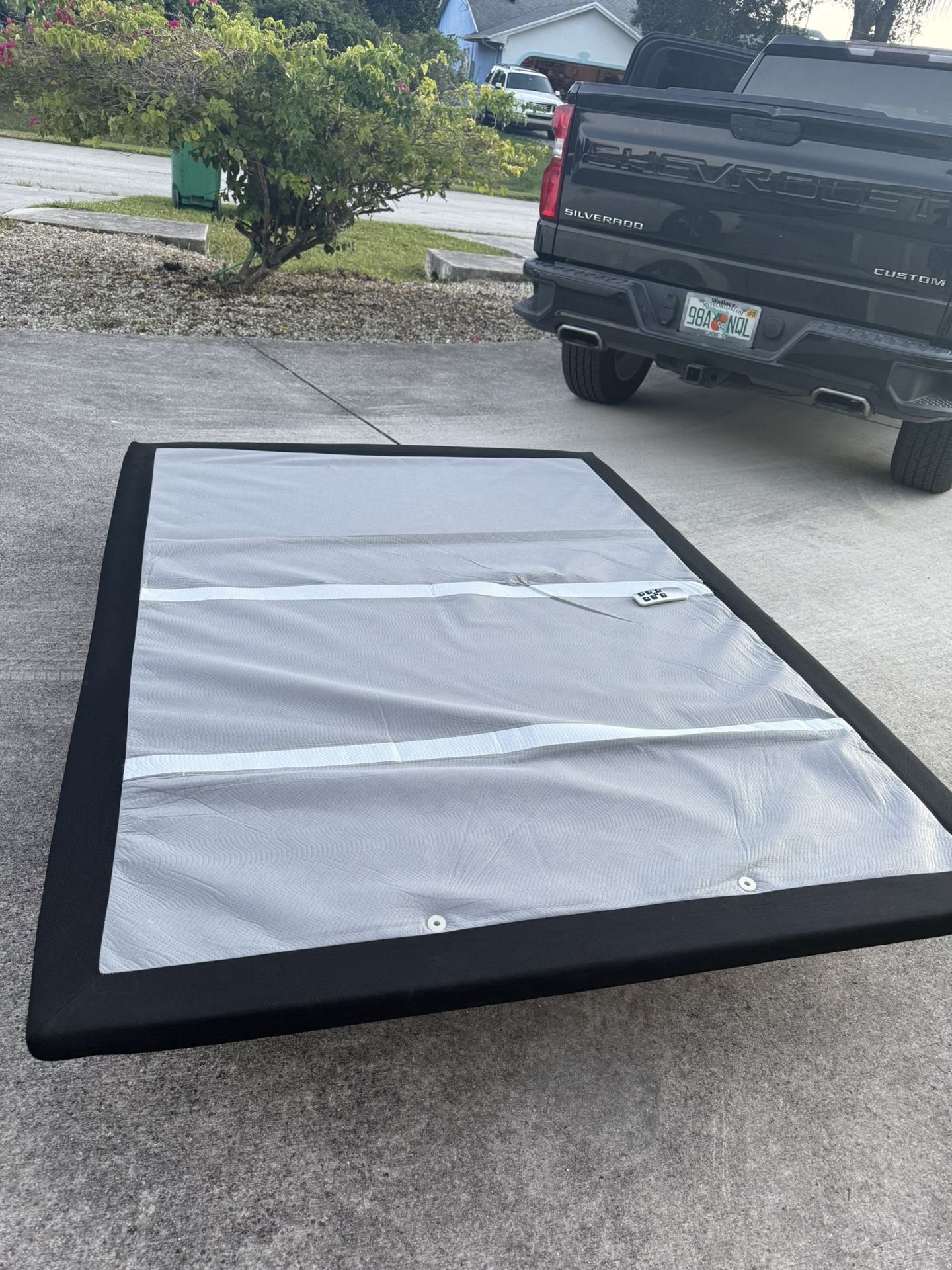 Adjustable Bed Frame 