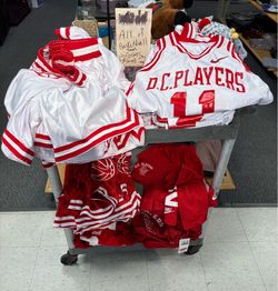 Huge lot of Nike Baksetball uniforms Tops & shorts D.C. Players vintage team
