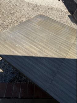 Free table and chair