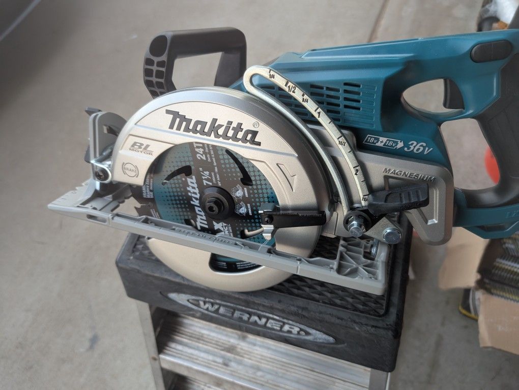 Makita 36v Rear Saw