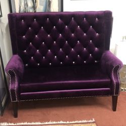 Odina loveseat