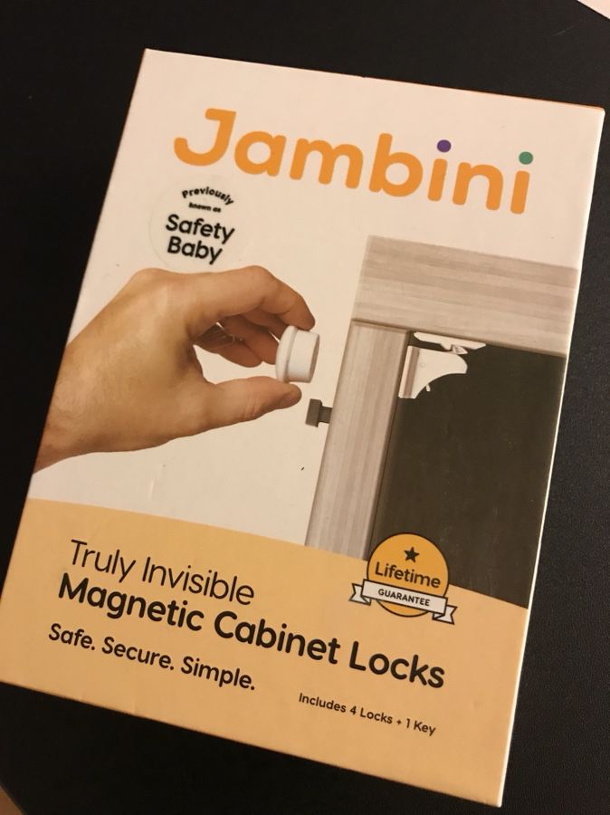  Jambini Magnetic Cabinet Locks - Child Safety Locks for  Cabinets and Drawers - Drawer Locks Baby Proofing Cabinet Locks for Babies  (4 Locks + 1 Key) : Baby