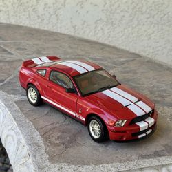 1:18 2007 Red w/ White Stripe GT500 Diecast