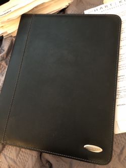 Black samsonite folder / organizer / binder