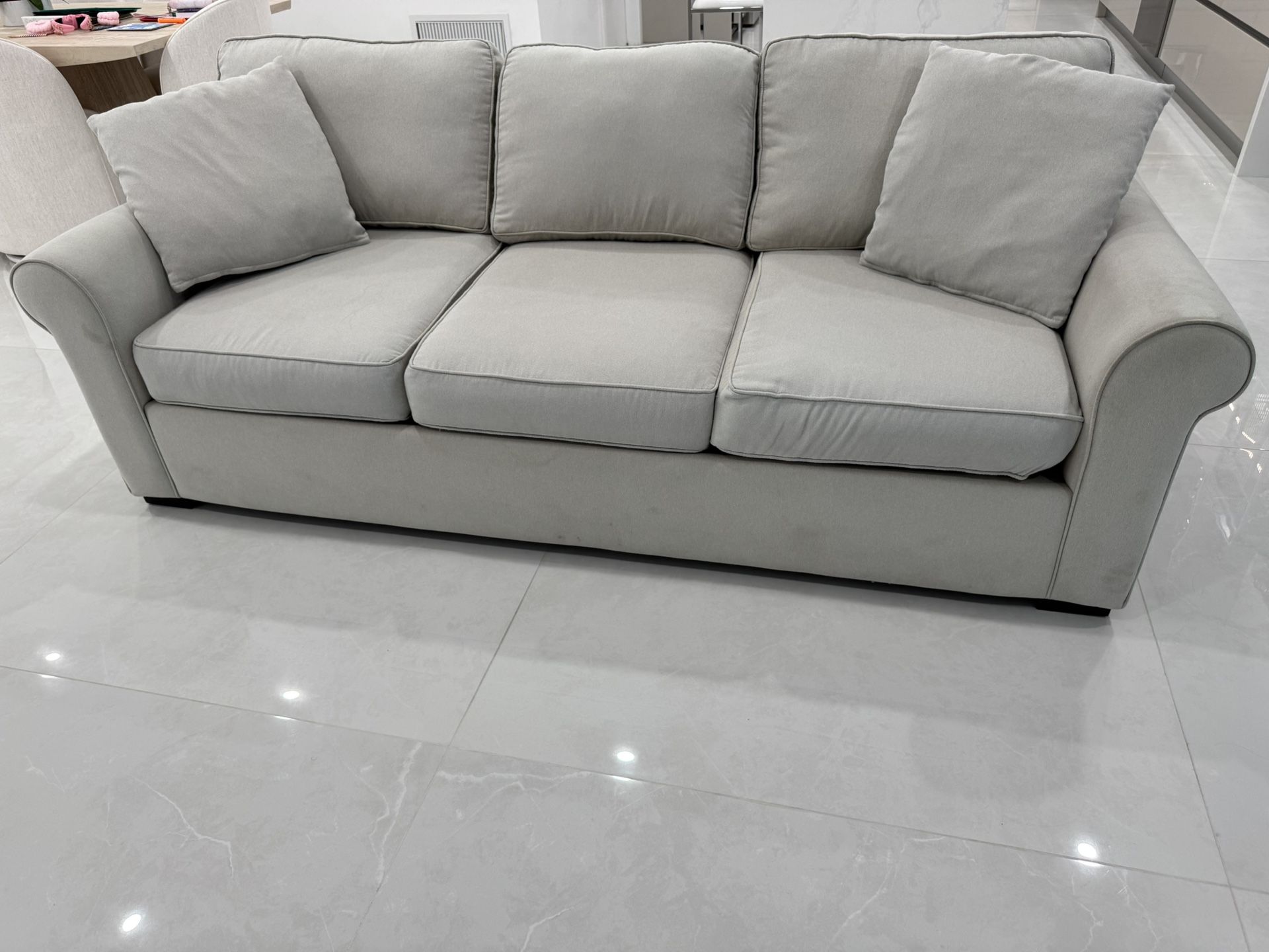 3 Seat Sofa - Light Gray / Cashmere