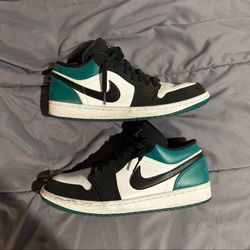 Jordan 1 low top “Mystic Green”