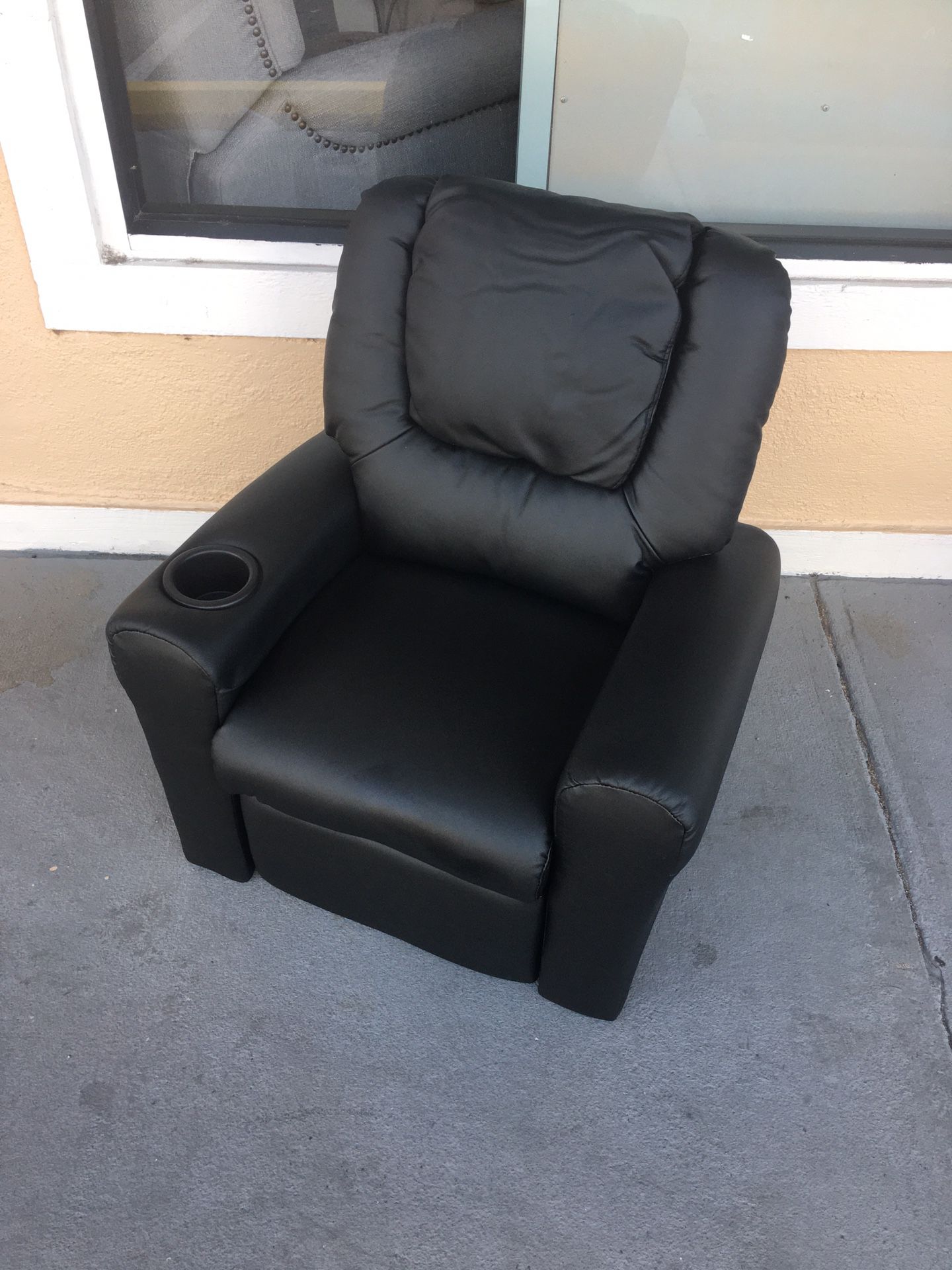 New Kids' Vinyl Recliner with Cupholder and Headrest, Black