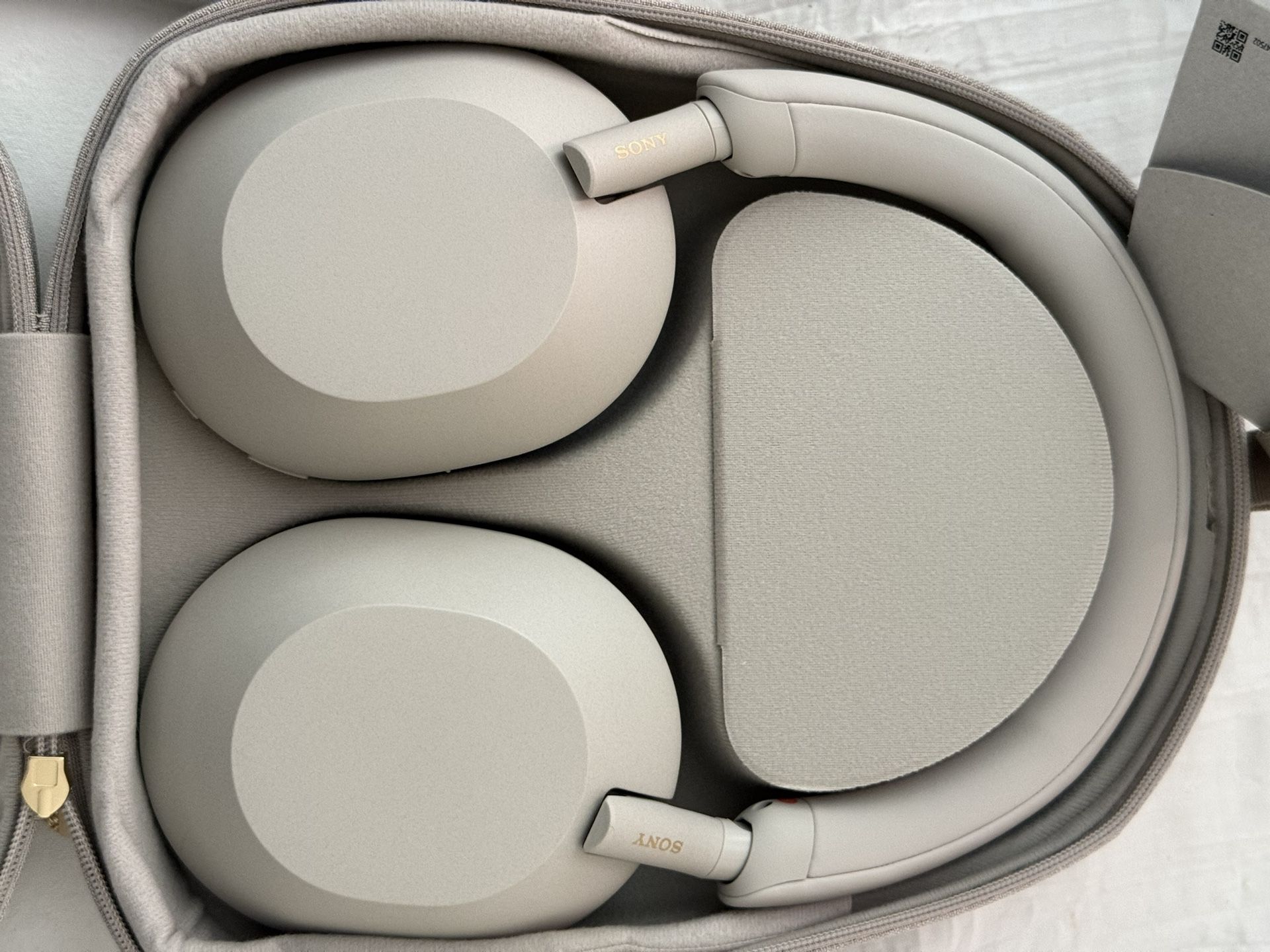 Sony WH-1000XM5