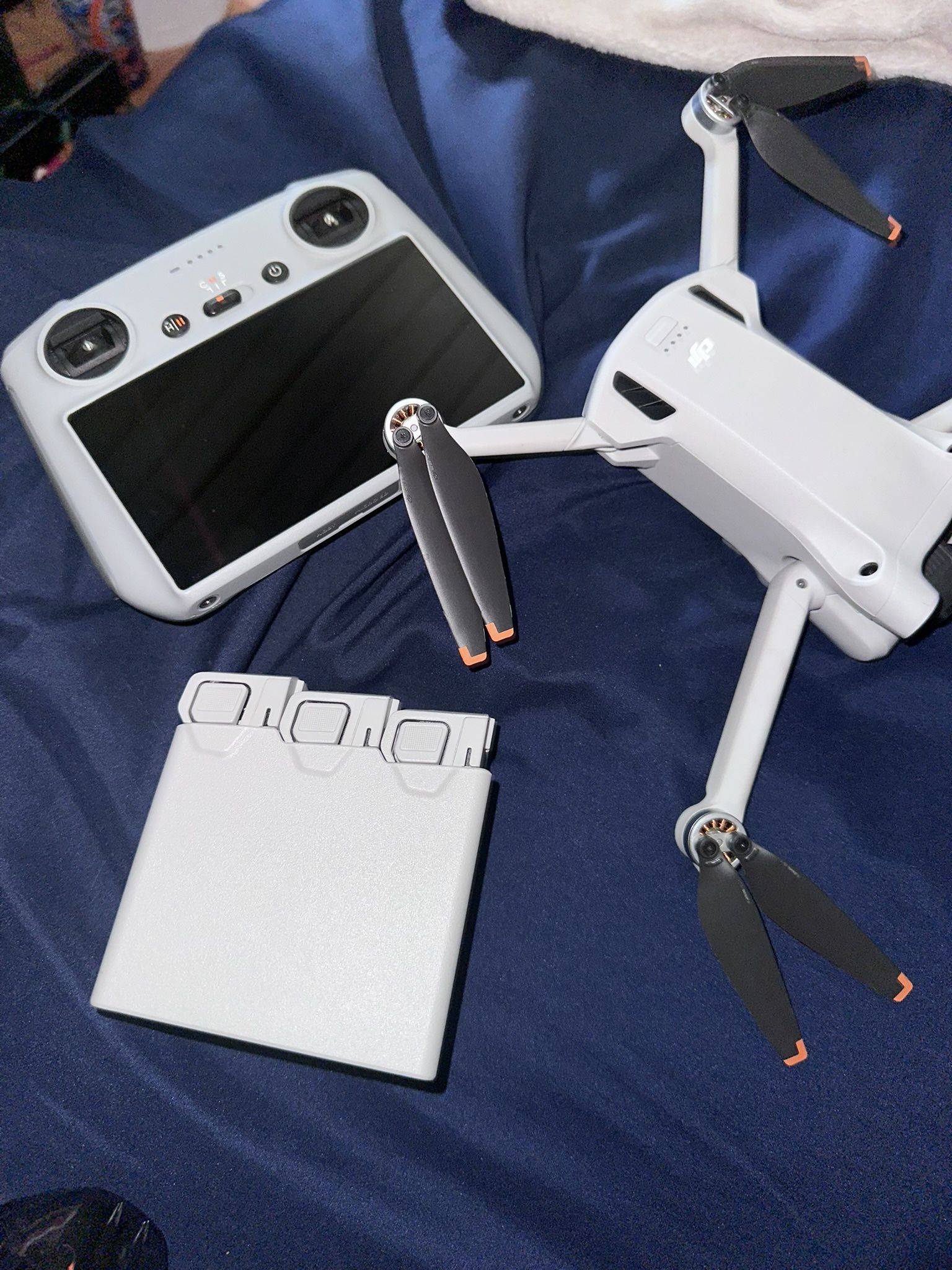 DJI Mini 3 pro fly more combo
