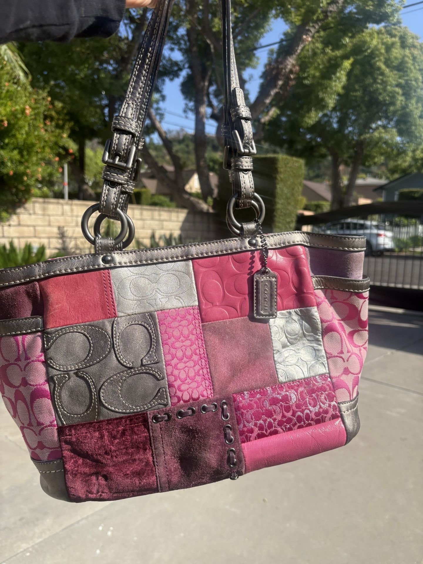 pink super rare vintage coach
